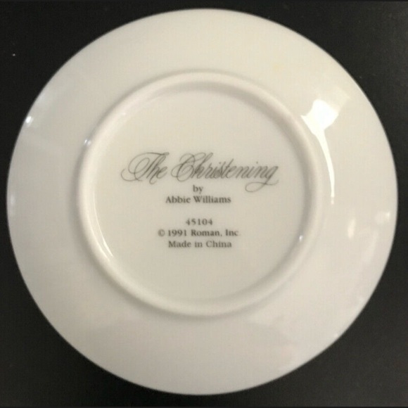 Vintage 1991 The Christening plate with stand by Abbie Williams - Picture 3 of 5